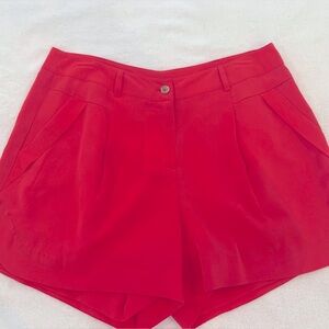 NWT Annie Griffin Scotty Short. Red. Size 10.